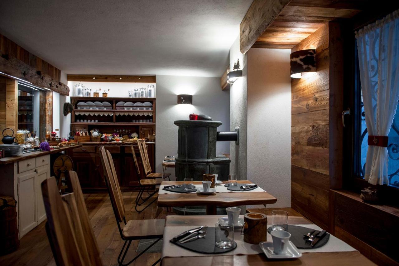Le Relais Du Boucher Gaby Exterior photo