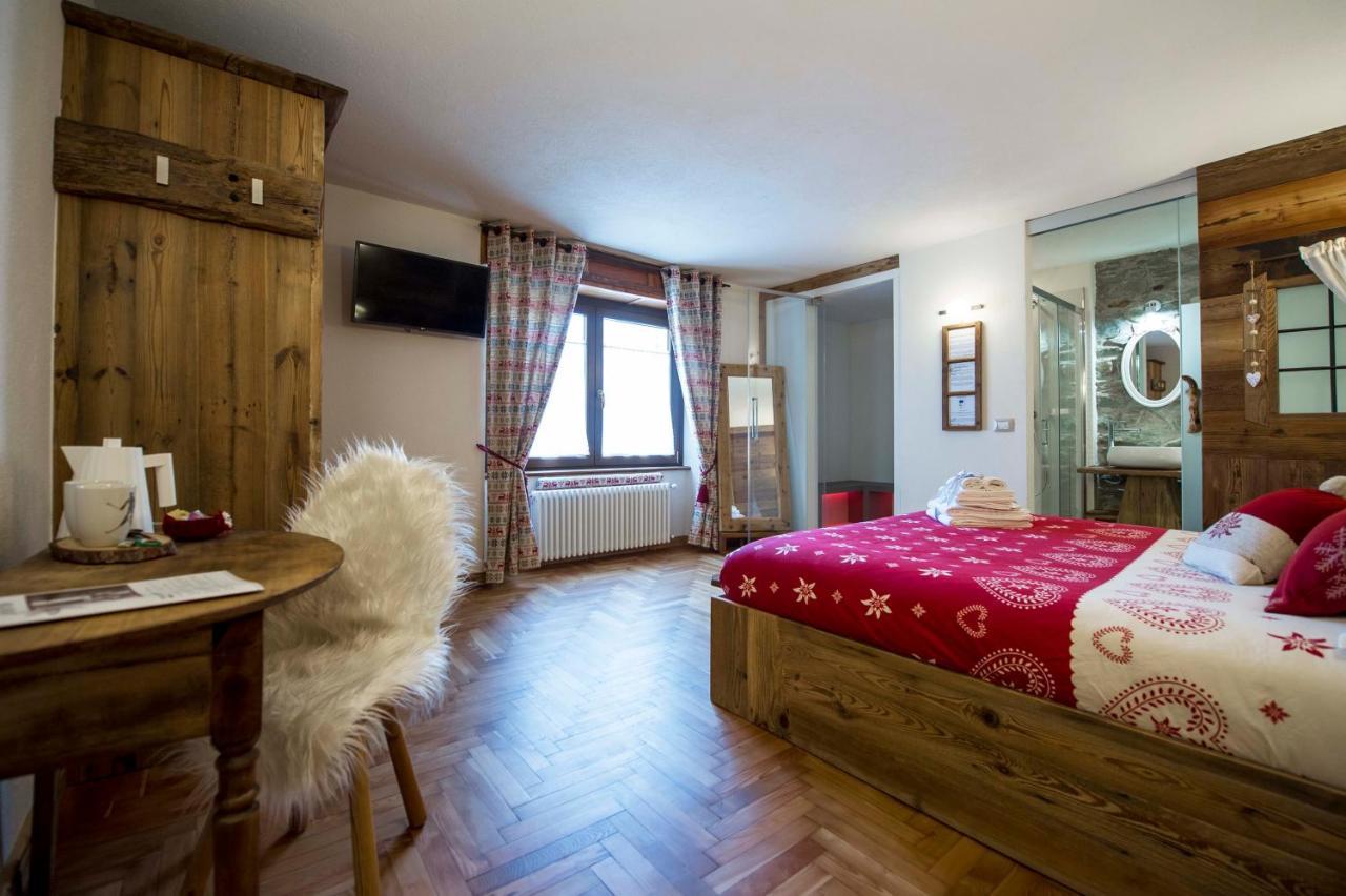 Le Relais Du Boucher Gaby Exterior photo
